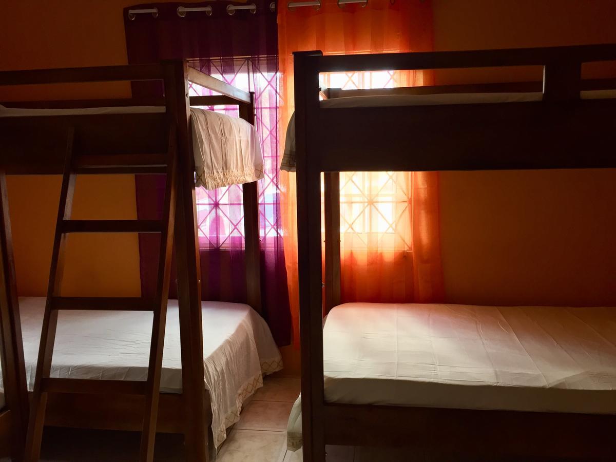 Yaad Hostel Montego Bay Extérieur photo