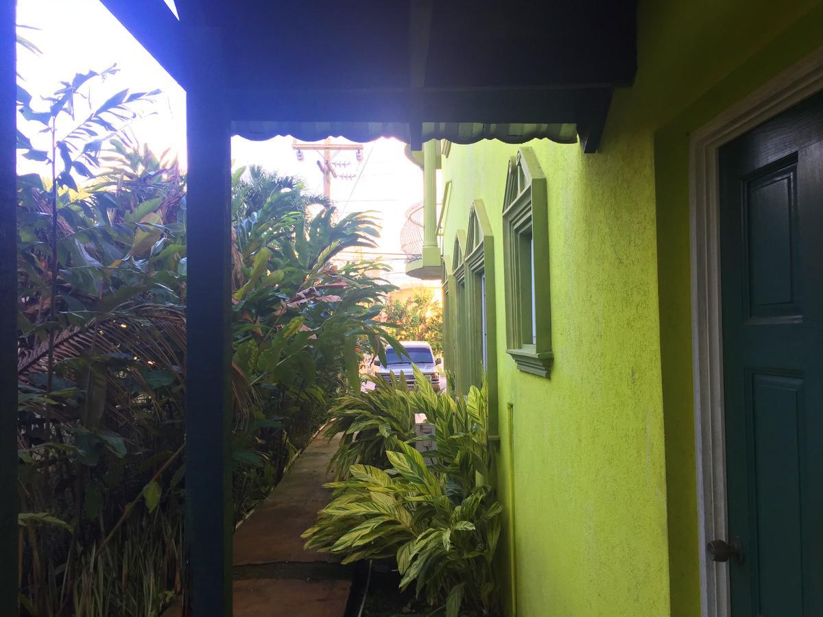 Yaad Hostel Montego Bay Extérieur photo
