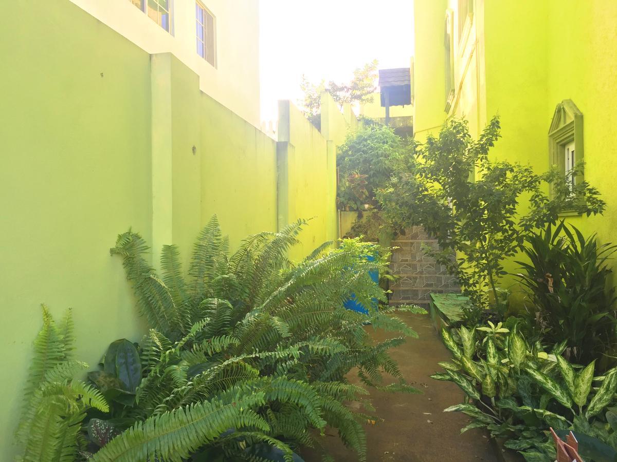 Yaad Hostel Montego Bay Extérieur photo