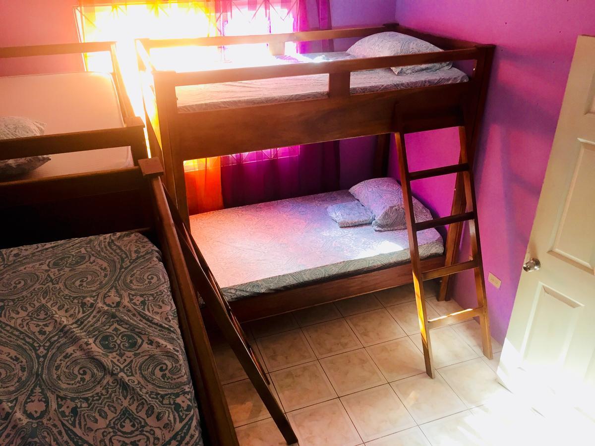 Yaad Hostel Montego Bay Extérieur photo