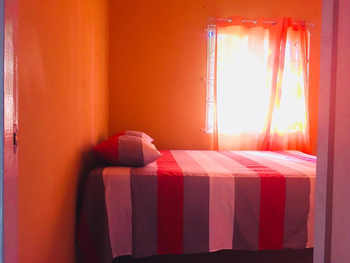Yaad Hostel Montego Bay Extérieur photo
