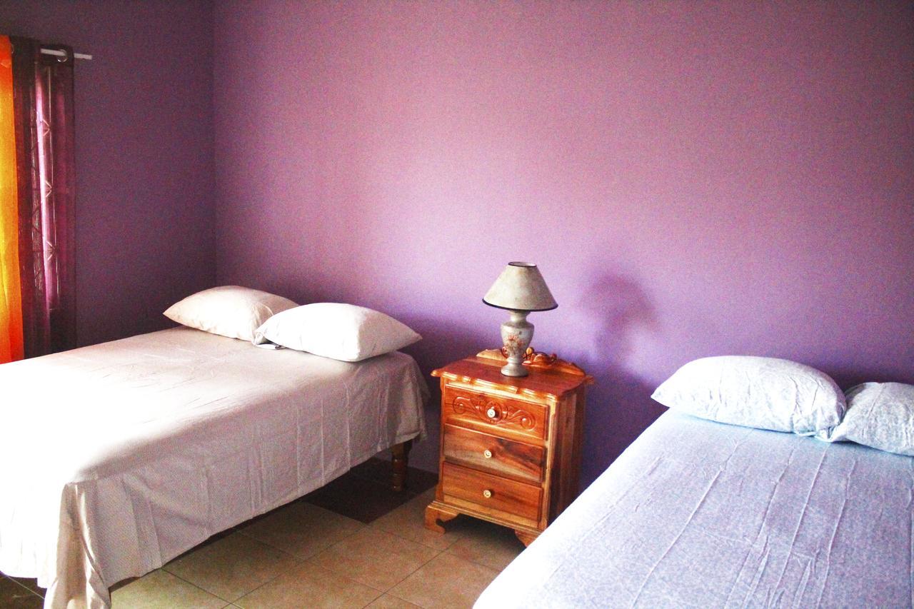 Yaad Hostel Montego Bay Extérieur photo
