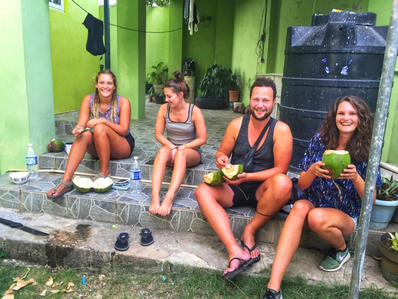 Yaad Hostel Montego Bay Extérieur photo