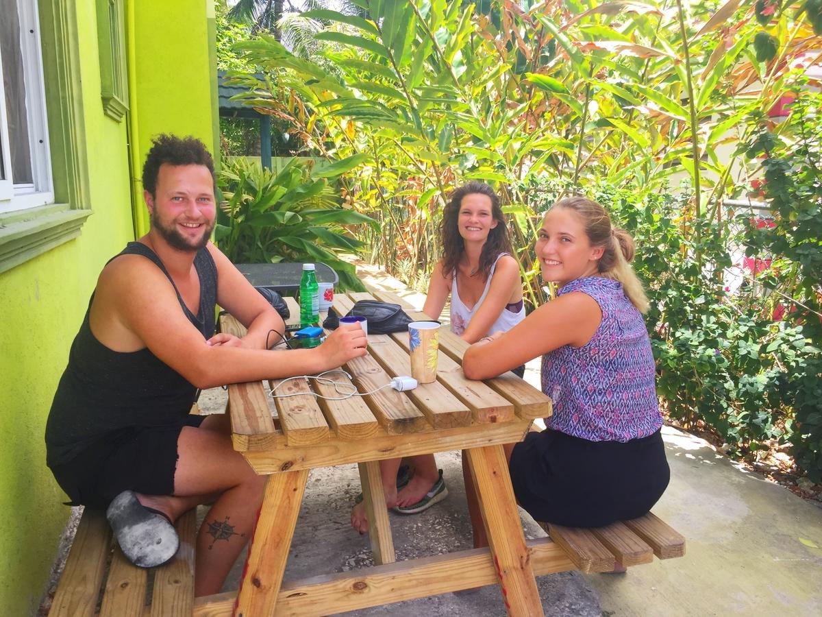 Yaad Hostel Montego Bay Extérieur photo